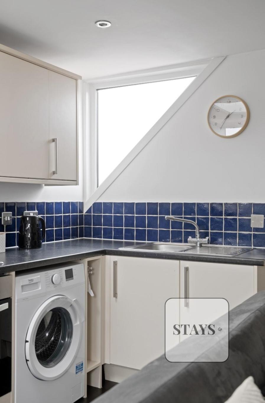 Cosy Apartment In Moulsham, Long Stays Welcome Chelmsford Exterior photo